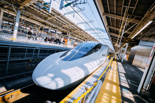 新大阪駅の新幹線ホーム