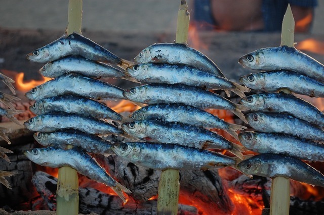 魚の炭火焼き