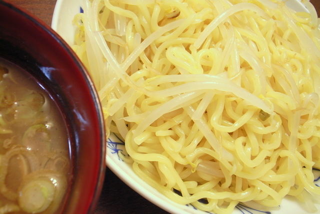 麺の多いつけ麺