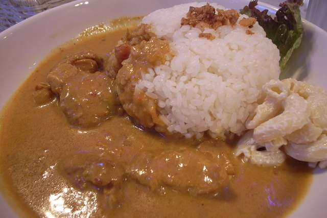 濃厚なバターチキンカレー