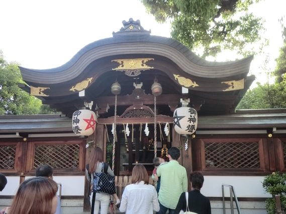 晴明神社の拝殿