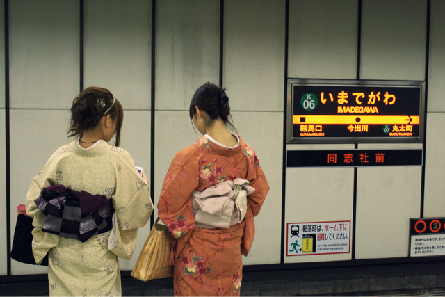 きれいな浴衣姿の女性達