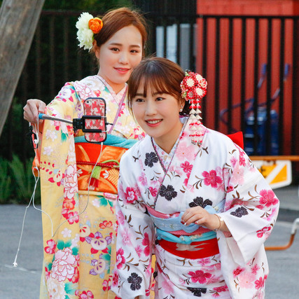 着物姿の女性たち