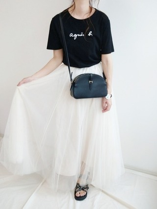 Tシャツ×チュールスカート