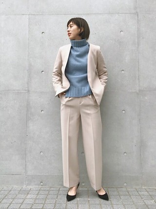 ベージュのセットアップ