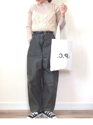 カーゴパンツ