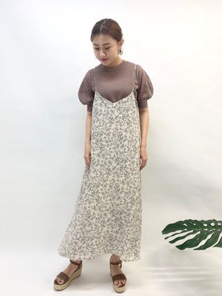 花柄ワンピースのスタイル