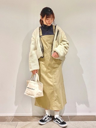 ボアアウター×サロペットスカートコーデ
