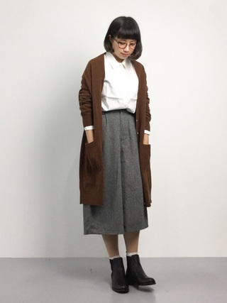 シャツ×カーディガン