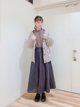 カーディガン×ロングスカート