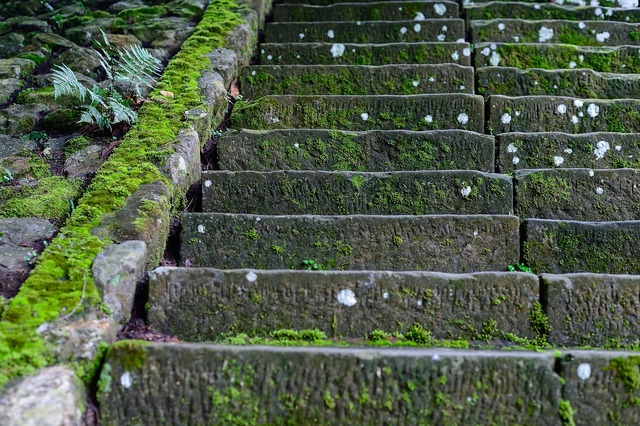 石の階段