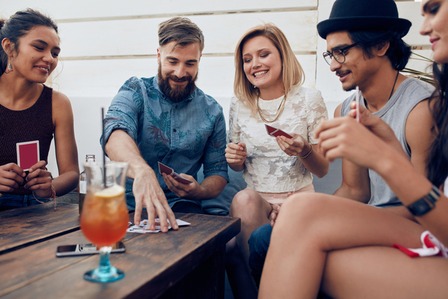 若い男女の飲み会